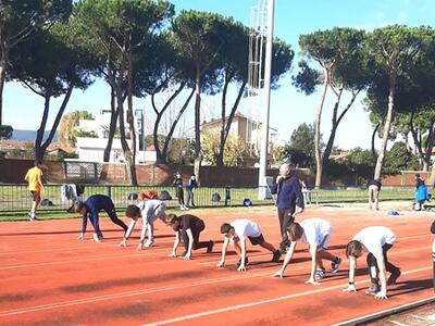 Una scuola in pista: sport, entusiasmo e fair play al Campo Scuola di Marina di Carrara