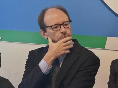 Più di 2000 beneficiari nella provincia apuana per la carta "Dedicata a te": l'annuncio dell'onorevole Amorese e