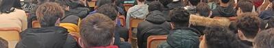 Incontro su cultura della legalità, bullismo e cyberbullismo: i carabinieri della Compagnia di Pontremoli hanno fatto visita agli studenti dell&#039;istituto comprensivo Paolo Ferrari