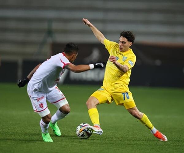 Carrarese domina il Padova ma perde di misura: ennesimo rigore negato agli azzurri