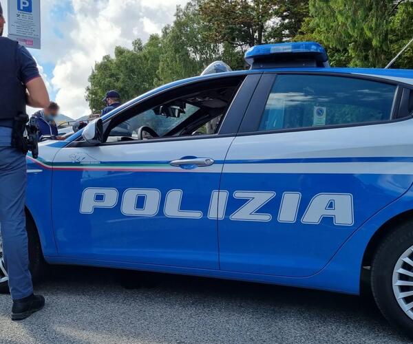 Arrestati dalla polizia i delinquenti che hanno rapinato la tabaccheria di Via Sforza ad Avenza
