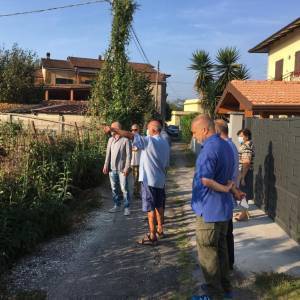 Sopralluogo del Consigliere regionale Vittorio Fantozzi e del ccordinatore Fdi Carrara Lorenzo Baruzzo al Fossone (4)
