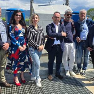 Momenti dell'apertura dell'idrovora Turbina di Marinella durante la Settimana della Bonifica (2)  (Dirigenti del Consorzio con la giunta di Luni)