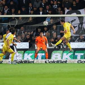 13a31863-0065-4fc2-9ad6-9032a3ce52b7