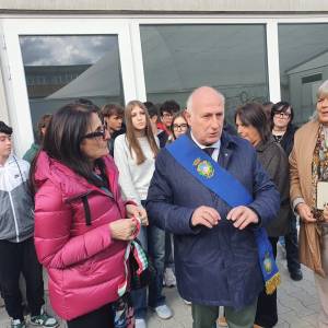 a406c31a-bf24-4cae-b3c7-315a1605e18a