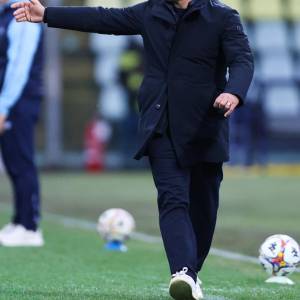 b8037541-57e8-4432-8e16-ab2b43b25daf