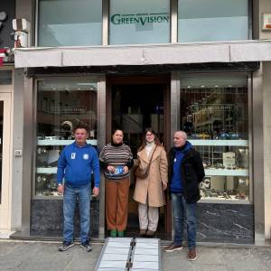 fa5cd49b-829d-40de-8628-5e18d06b7164