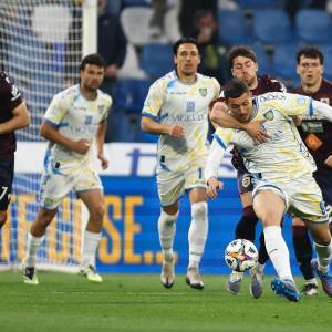 c56a8c00-523e-421a-ada0-66801abf426e