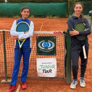 Tennis da sinistra Benedetta Ficagna e Lara de Pellegrin