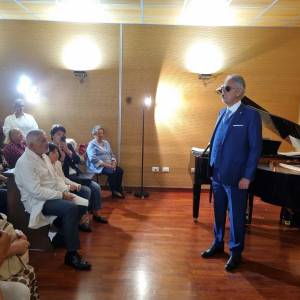 ok_8_ancora_Bocelli_canta